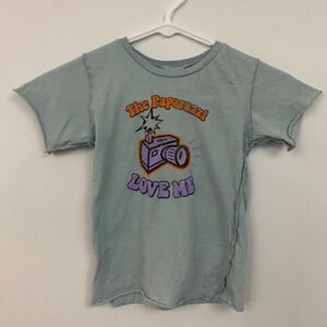 THE PAPARAZZI LOVE ME KIDS GRAPHIC T-SHIRT